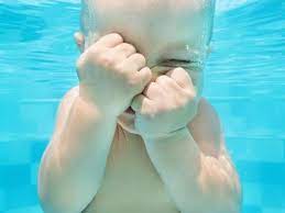 Mit kindern unter einem jahr sollten sie jedoch nicht länger als eine. Mit Dem Baby Ins Schwimmbad Kinder De