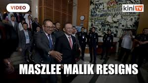 Malay mail mentioned that their sources revealed that dr maszlee is currently in a meeting with his staff and will announce his departure in a press conference later this. Maszlee Malik Resigns As Education Minister Video Dailymotion