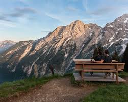 Gemäß datenbestand der deutschen bundesbank gibt es 4 kreditinstitute mit filialen bzw. 9 Tipps Fur Eine Wunderschone Reise Ins Berchtesgadener Land