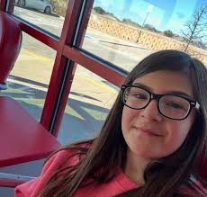 Kari Gomez (@kari_lyn0206) • Instagram photos and videos