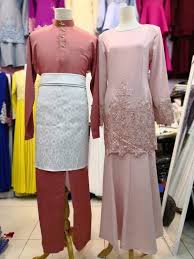 Gambar baju kurung kapel : Baju Kurung Couple Women S Fashion Muslimah Fashion Baju Kurung Sets On Carousell