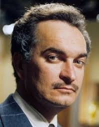 Derek Arden's Instagram, Twitter & Facebook