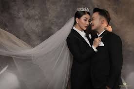 #fourtwnty #hitamputih #lelaku i do. 9 Momen Pemotretan Keluarga Onsu Dengan Tema Hitam Putih Elegan