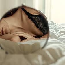 Mirror sex: what is it and how do you have it? | Mashable