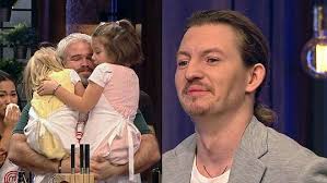 V současné době přijímám nové kuchaře, kteří by se stali součástí mého týmu, a podíleli se na utváření. Porotce Masterchefa Premek Forejt Neudrzel Emoce A Pred Kamerami Se Rozplakal Super Cz