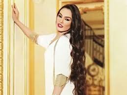 كذلك عند النشوة يتم افراز هرمونات معينة وخاصة بعد اكتمال العملية الجنسية، هذه الهرمونات تعطي للمرأة إحساسا بالسعادة وهي النشوة، وهذه السعادة تستمر ذروتها فترة قد تستمر. Ù†Ø¬ÙˆÙ… ÙˆØ§Ø¬Ù‡ÙˆØ§ Ø§Ù„Ù…Ø±Ø¶ ÙˆØ¢Ø®Ø±ÙˆÙ† Ø±Ø­Ù„ÙˆØ§ Ø¨Ø¹Ø¯ ØµØ±Ø§Ø¹ ÙˆØªØ±ÙƒÙˆØ§ Ø¹Ù„Ø§Ù…Ø© Ù…Ø¶ÙŠØ¦Ø© Ø¨Ø£Ø¹Ù…Ø§Ù„Ù‡Ù… Ø¹ÙŠÙ†