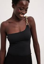 Vårtoppar med band dam (2024) • Nu upp till 70% rabatt