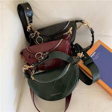 Tas Selempang Dada Wanita Model Korea Retro Tali Rantai Shopee Indonesia