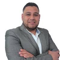 300+ "Alexander Lobo" profiles