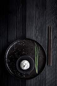 Black vs white color challenge! Black And White Reduzierte Minimale Food Fotografie In Zwei Farben Uta Gleiser Photography