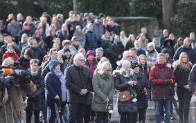 Die medien waren bei der trauerfeier ausgeschlossen, durften nur. Wir Sind Nicht Allein Mit Dem Erinnern Startseite Zeitungsverlag Waiblingen