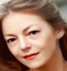 Leslie Chavis's Instagram, Twitter & Facebook