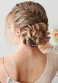 21 Flattering Long Hairstyles For Valentines Day Hair Styles Easy Hairstyles For Long Hair Easy Hairstyles