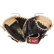 Pull the measuring tape downward until it is pulled tight against the bottom of the glove, right along the center. Rawlings Youth Heart Of The Hide R2g Cm 33 Catcher S Mitt Baseballsavings Com