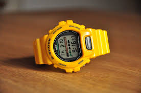 Some models count with bluetooth connected technology and atomic timekeeping. Erledigt Casio G Shock Dw 6630b Fox Fire Gelb Ca 1994