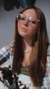 Autumn Stoddard's Instagram, Twitter & Facebook