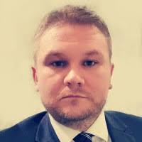 300+ perfiles de «Mcclung»