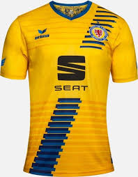 Den niedersachsen reichte ein knapper sieg gegen mannheim zum aufstieg. Eintracht Braunschweig 18 19 Home Sports Jersey Design Soccer Jersey Soccer Kits