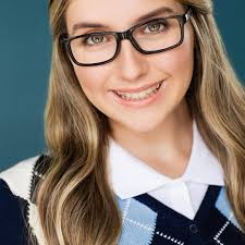 Savannah Elmer: Actor, singer and musician in…