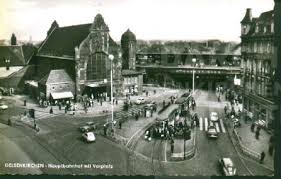 We are staying in dusseldorf on the friday night, take the train to gelsenkirchen on the saturday for the match, then. Bahnhof 1963 Bildarchiv Der Gelsenkirchener Geschichten