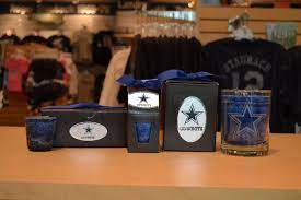 Allure Home Fragrance Is The Maker Of The Official Candle Of The Dallas Cowboys They Re Available In Dallas Co Dallas Cowboys Gifts Candle Gift Home Fragrance