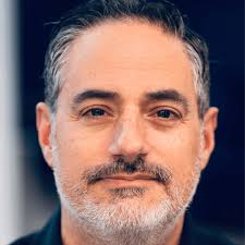 Navigating Volatility: The Evolving Role of Chief Communications Officers  in 2025 and Beyond