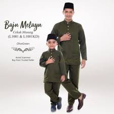 Untuk pria dewasa, biasanya mengenakan baju kurung cekak musang dengan atasan berupa warna hijau lumut mempunyai filosofi kesetiaan, taat, dan patuh, tanpa melawan ajaran agama. Baju Melayu Cekak Musang Bapa Dan Anak Sedondon Raya 2021 Ready Stock Hi Shopee Malaysia
