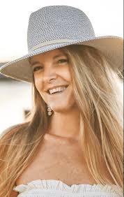 WEATHERBY LAKE LIVING