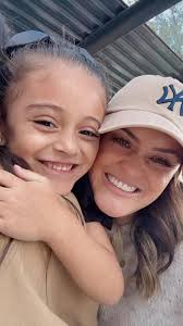 Everyone says she looks like me! I see DAD! 👨🏻, Que dice el publico!?  👇🏼, #girlmom