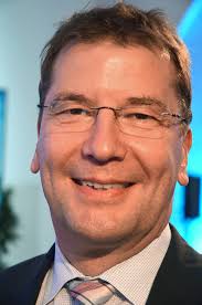 File:2018-09-20 Europäische Kulturhauptstadt 2025 Hannover (272b) Prof. Dr.  Josef von Helden.jpg