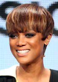 Tyra banks is one of the most stunning, fashionable and glamorous female celebrity in america and maybe in the whole world. Tyra Banks Bowl Cut Tyra Banks Short Hairstyles Lookbook Stylebistro
