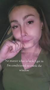 Kate Mayfield (@kateemayy)