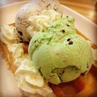 A burger at pyongyang's sogwang green leaf coffee shop. Waffletown Usa Newton 01 08 Balmoral Plaza