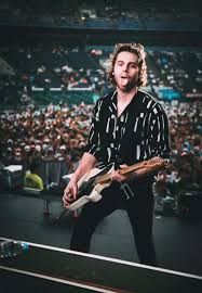 Luke hemmings was born on july 16, 1996 in sydney, australia as luke robert hemmings. Neon Michael Neonmichael Twitter