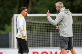 Sejauh ini dortmund telah mencapai kesepakatan personal dengan sang pemain, namun negosiasi dengan psv eindhoven ternyata cukup rumit. I0nqd1eptutfpm