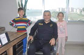August 31 at 4:04 am ·. Emniyet Muduru Erim Den Iyi Partiye Iade I Ziyaret