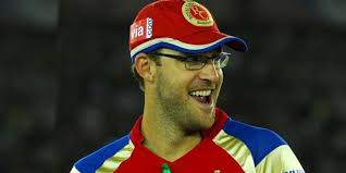 Daniel Vettori IPL Royal Challengers Bangalore, IPL Salary ₹29,298,500 in  2013 and Total IPL income ₹ 138,047,000