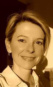 Linda Capello's Instagram, Twitter & Facebook