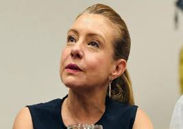 Flávia Moretti prefeita eleita de Várzea Grande define procurador-geral do  Município.