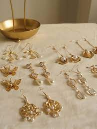 Romantic Pearl Gold Jewelry Gabi The Label Singapore Shop Online Gabi Label Com Goldjewelry Goldearrings Bridal Jewelry Gold Pearl Jewelry Cute Jewelry