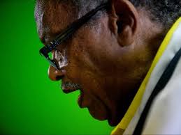 Steven Richardson presents a Natchez History Minute about Dr. James Roy  Todd, the first African-American to open a health care clinic in Natchez in  1976.