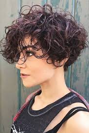 Babyboomer Hair Short Curly Https Takinbackcontrol Com Short Hair Waves Beach Waves For Short Hair Short Hair Styles For Round Faces
