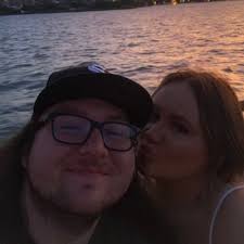 Lindsey Strobel (@LindseyStrobel2)