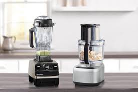 Food processors provide more accuracy than a blender or a juicer and the right pick for mincing and slicing nuts, fruits, and veggies. Blender Vs Food Processor Which Should You Get Nutrition Refined