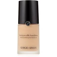 The formula is creamy, light, and most importantly, buildable. Amazon Com Giorgio Armani Luminous Silk Foundation No 4 5 Sand 1 Ounce Foundation Makeup Beauty
