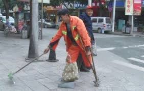 Amplop lamaran kerja sering tidak menjadi perhatian utama para pelamar pekerjaan. Tukang Sapu Tua Berkaki Satu Ini Menghebohkan China Bernas Id