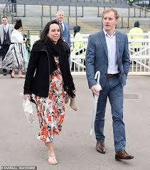 Andy and i are delighted to welcome and introduce freya allen to the world. Beth Tweddle Displays Her Baby Bump As She And Husband Andy Allen Enjoy A Day At The Grand National Daily Mail Online
