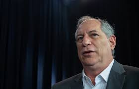 Explore tweets of ciro gomes @cirogomes on twitter. Ciro Gomes Vira Alvo Da Pf Por Criticas A Bolsonaro