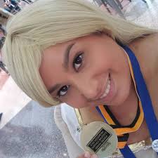 I had an awesome time at metro despite still getting over a sickness. Just  want to take a second and thank everyone who stopped by my friend and i's  booth in artist