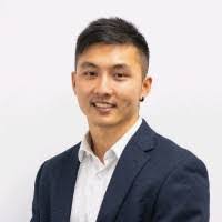 Robin Trinh's Instagram, Twitter & Facebook